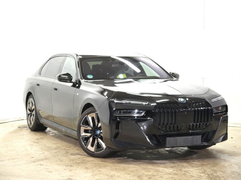 BMW i7 60 xDrive eDrive BLACK SAPPHIRE METALLIC (LHD) 01/2023