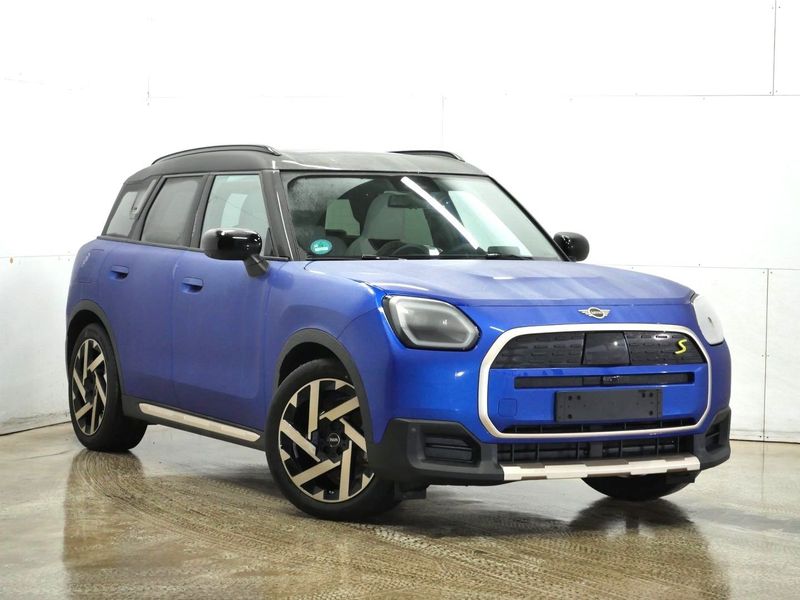 MINI COUNTRYMAN SE eDrive 4x4 (LHD) 06/2024 MINI COUNTRYMAN SE eDrive 4x4 (LHD) 06/2024