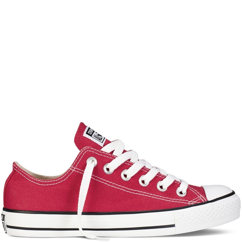 Converse All Star Classic Basse Sneakers Red Art. M9696C Converse All Star Classic Basse Sneakers Red Art. M9696C
