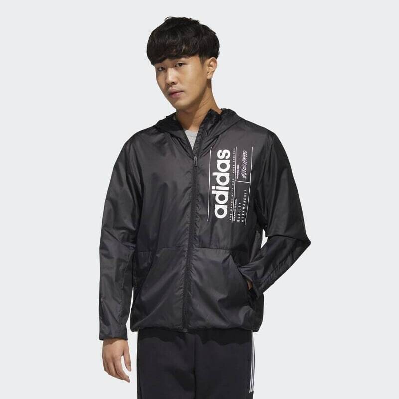 Giacca A Vento Uomo Nera Adidas Brilliant Basics Windbreaker art. FL0173 Giacca A Vento Uomo Nera Adidas Brilliant Basics Windbreaker art. FL0173
