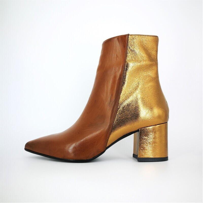 Stivaletto Tacco Basso Donna Cuoio Bronzo Pelle Laminato Con Zip Interna Tacco 50 ColBaffo® art. 552CB