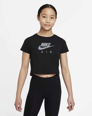 T-shirt corta Ragazza Nike Sportswear Nera con Logo frontale Cangiante art. DJ6932 010