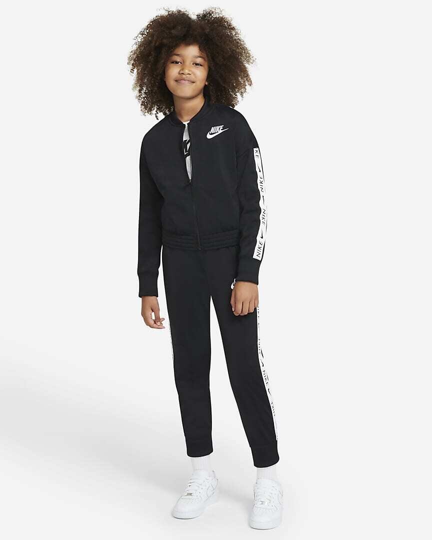 Tuta Ragazza Nike Sportswear in Tricot Nera con bande laterali logate Nike Art. CU8374 010