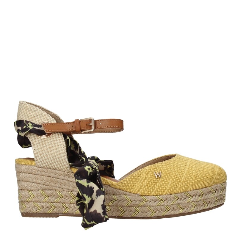 Espadrillas Wrangler Bella Classic Sandalo con Zeppa Giallo Ocra con cinturino intorno alla caviglia con fibbia regolabile e nastro colorato Art. WL11611A 073 Espadrillas Wrangler Bella Classic Sandalo con Zeppa Giallo Ocra con cinturino intorno alla caviglia con fibbia regolabile e nastro colorato Art. WL11611A 073