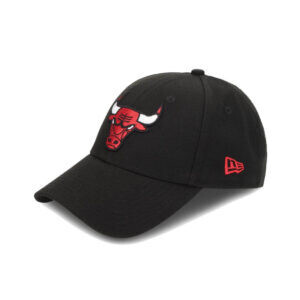 NEW ERA CAPPELLO NERO BASEBALL CON VISIERA CURVA LOGO CHICAGO BULLS PATCH ART. 11405614