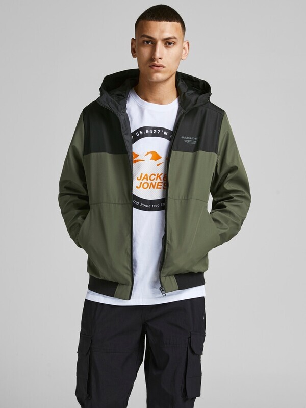 Giubbino Leggero Uomo Giacca con cappuccio Verde Militare Verdone Nero Colorblock JJESEAM JACKET HOOD art. 12182243