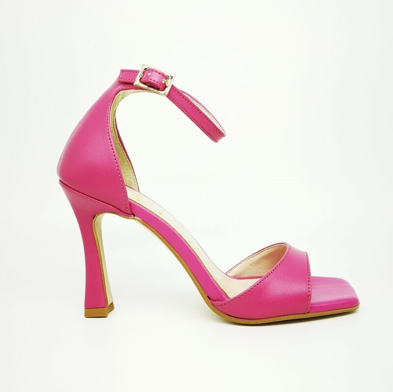 Sandali Fuxia Fucsia scarpe donna con tacco svasato e cinturino alla caviglia Punta quadrata Colbaffo® Collection Made in Italy art. CBD575 Sandali Fuxia Fucsia scarpe donna con tacco svasato e cinturino alla caviglia Punta quadrata Colbaffo® Collection Made in Italy art. CBD575