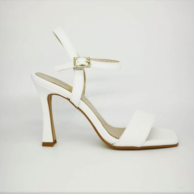 Sandali Bianchi bianco ottico Con cinturino alla caviglia Tacco Alto Svasato Punta Quadrata Colbaffo® Collection scarpe Donna bianche sposa bride Made in Italy art. CBD140 Sandali Bianchi bianco ottico Con cinturino alla caviglia Tacco Alto Svasato Punta Quadrata Colbaffo® Collection scarpe Donna bianche sposa bride Made in Italy art. CBD140