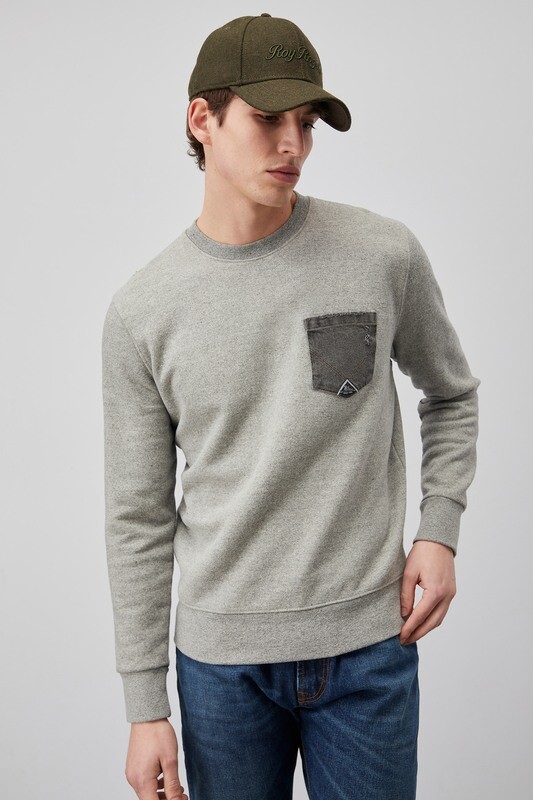 Felpa Grigia Melange con taschino Denim Jeans Pocket Roy Roger's Uomo Girocollo Felpata Grigio Grey Regular Fit art. RRU690CF410124 094 Felpa Grigia Melange con taschino Denim Jeans Pocket Roy Roger's Uomo Girocollo Felpata Grigio Grey Regular Fit art. RRU690CF410124 094
