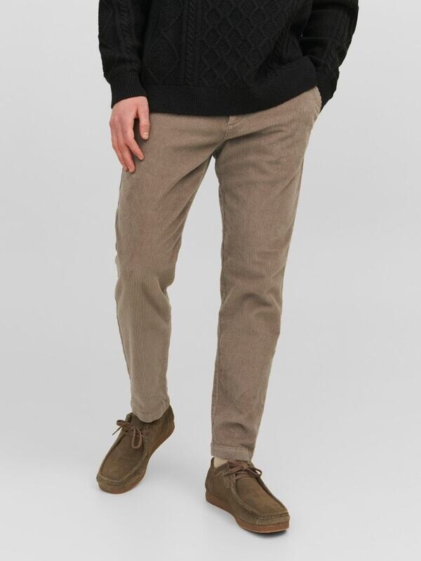 Pantalone in Velluto Sabbia Beige Uomo Chino tasche a filo  regular carrot fit JACK&JONES JPSTACE JJHARVEY CORDUROY art. 12242204