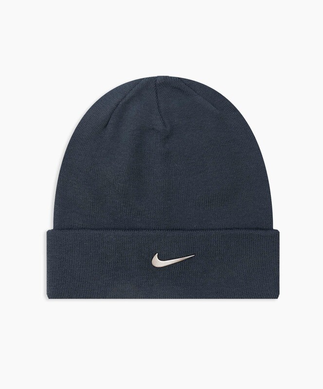 Cappello in Lana Nike Blu Navy Berretto Invernale Unisex Swoosh Logo Metallico Beanie Metal Swoosh Navy Midnight art. CW6324 451