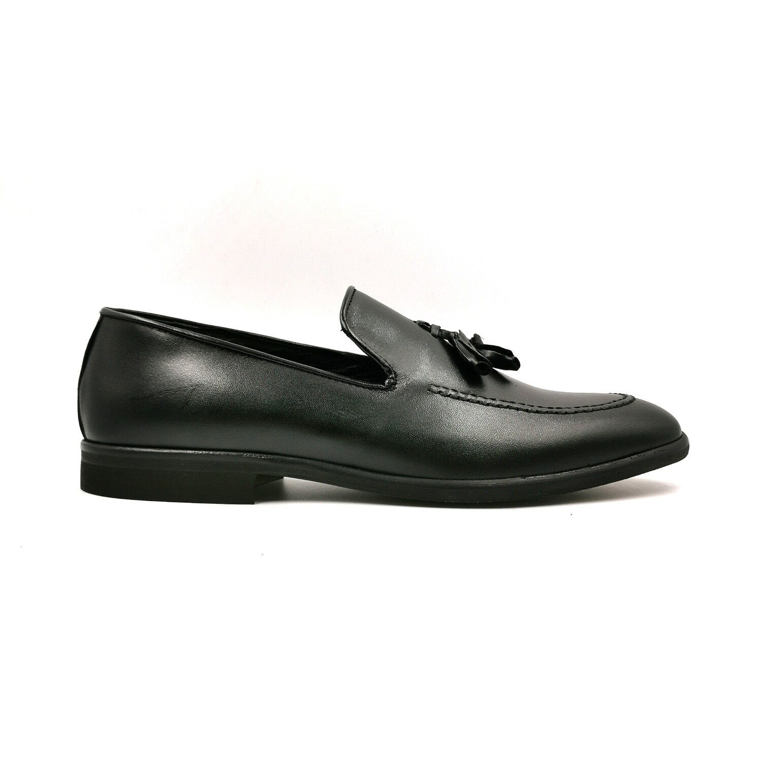 Mocassini Neri con Nappina Uomo in Vera Pelle Modello Vaschetta Mocassino Nero Basso Colbaffo® Suola bassa in Microlite Scarpe eleganti art. CBU23125