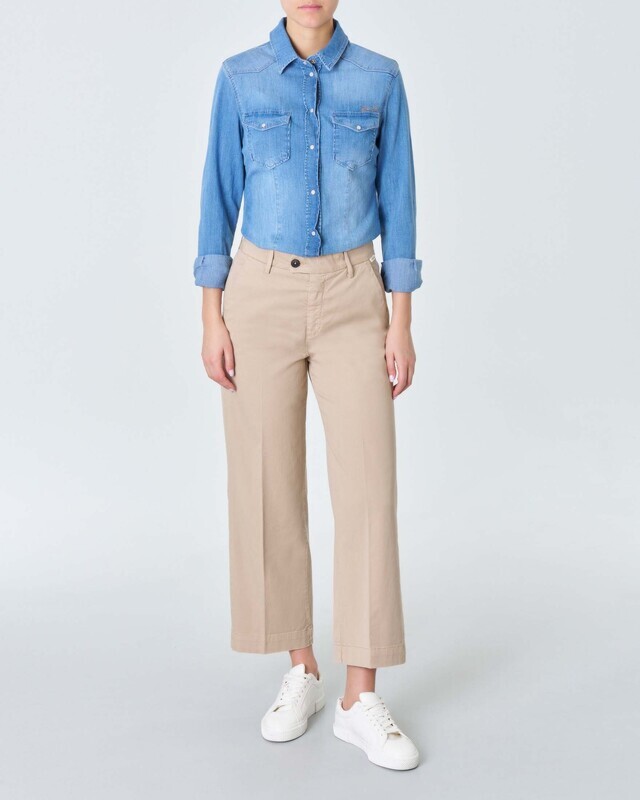 Pantaloni Beige Donna in cotone leggero gabardina Chino Taglio svasato vita Media Pantalone Sabbia chiaro estivo Roy Roger's Lais Cut art. RND032P3810127.C0105 Pantaloni Beige Donna in cotone leggero gabardina Chino Taglio svasato vita Media Pantalone Sabbia chiaro estivo Roy Roger's Lais Cut art. RND032P3810127.C0105