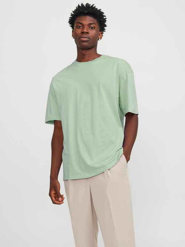 T-shirt Larga Verde Chiaro semplice Tinta unita paricollo 100% cotone Maglietta Verde Acqua Light Green chiara Skylight scuro wide fit Jack&Jones JJEBRADLEY TEE art. 12249319 T-shirt Larga Verde Chiaro semplice Tinta unita paricollo 100% cotone Maglietta Verde Acqua Light Green chiara Skylight scuro wide fit Jack&Jones JJEBRADLEY TEE art. 12249319