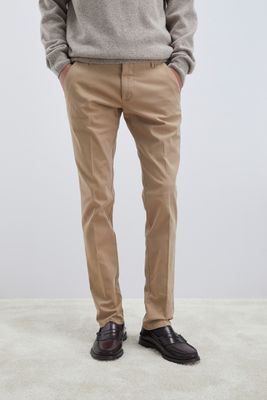 Pantaloni chino Uomo Beige Tasche america Gabardina cotone invernale Pantalone Roy Roger's New Rolf Winter Sabbia Slim Fit art. RRU013C8700112 005 Pantaloni chino Uomo Beige Tasche america Gabardina cotone invernale Pantalone Roy Roger's New Rolf Winter Sabbia Slim Fit art. RRU013C8700112 005