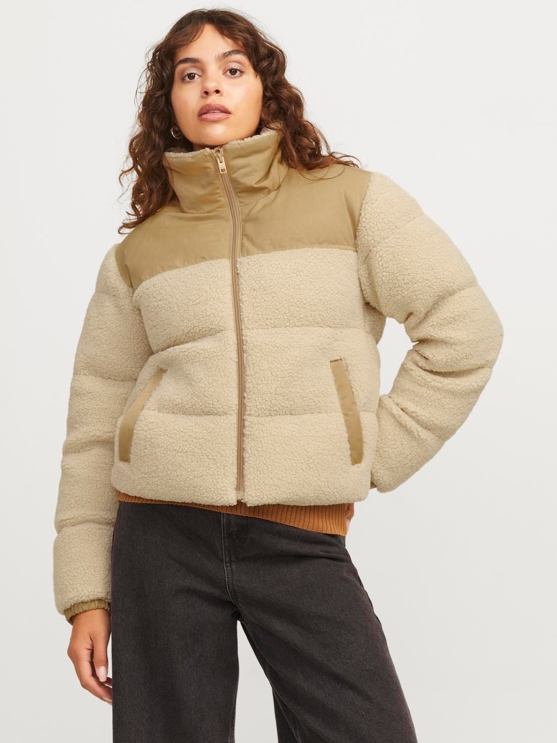 Teddy Sabbia Donna Puffer Jacket Beige Piumino giacca imbottita Grey Fog imbottita corta  JJXX JXLISA TEDDY PUFFER JACKET art. 12258398