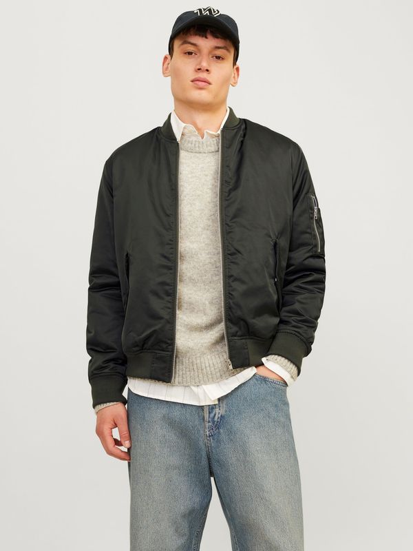 Giubbino Bomber imbottito Uomo Verde Verdone Scuro Military imbottitura light Jack&Jones JJOCEAN JACKET SN art. 12256857 Giubbino Bomber imbottito Uomo Verde Verdone Scuro Military imbottitura light Jack&Jones JJOCEAN JACKET SN art. 12256857