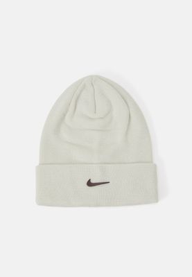 Cappello in Lana Nike Bianco Beige Berretto Invernale Unisex Swoosh Logo  burgundy Beanie TPU Swoosh White art. CW6324 030