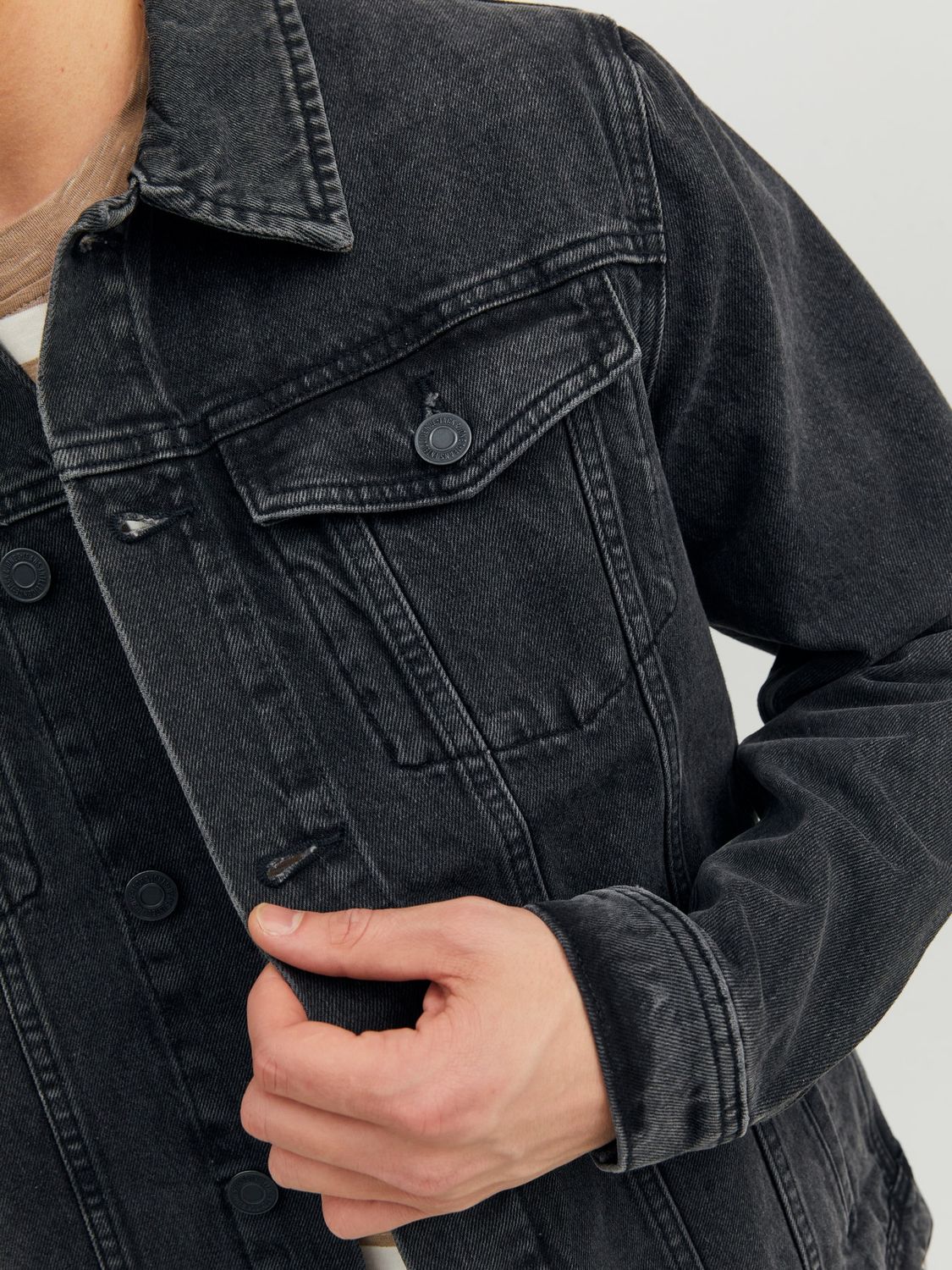 Giubbino Giacca in Jeans Nero slavato Denim black washed Uomo Truck Jack&Jones Classic Regular JJIJEAN JJJACKET AKM 823 art. 12223613