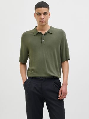 Polo Verde  Maniche corte Uomo in filo viscosa 100% Essential Polo Verdone  Basic  Collo 3/4 Verde Militare oliva Green Jack & Jones JPRCCWILLIAM KNIT  POLO art. 12275454 Polo Verde  Maniche corte Uomo in filo viscosa 100% Essential Polo Verdone  Basic  Collo 3/4 Verde Militare oliva Green Jack & Jones JPRCCWILLIAM KNIT  POLO art. 12275454