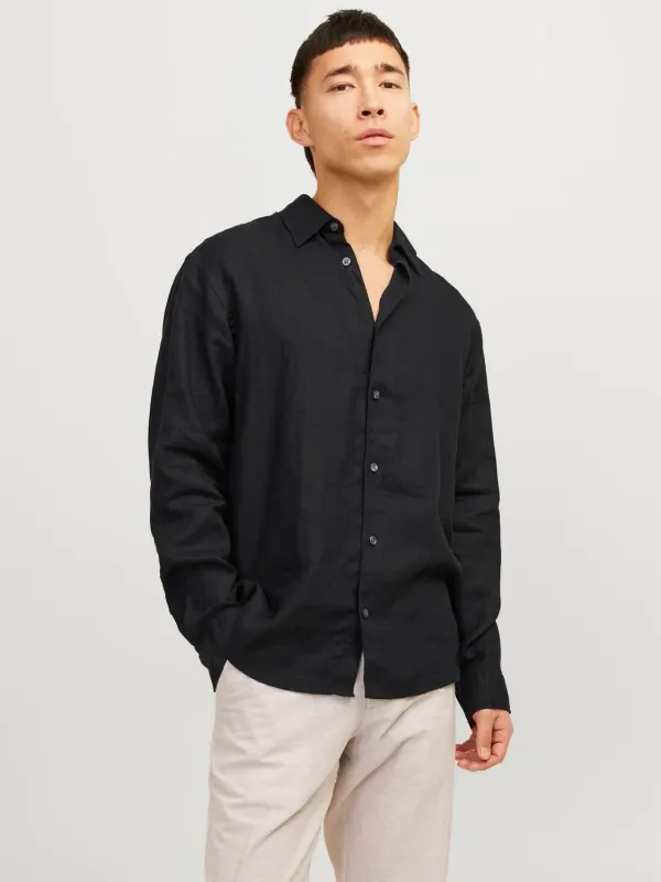 Camicia Nera in lino Uomo classica 100% linen nero relax fit Maniche Lunghe comfort fit Jack & Jones JPRCCLAWRENCE LINEN SHIRT Black art. 12251844 Camicia Nera in lino Uomo classica 100% linen nero relax fit Maniche Lunghe comfort fit Jack & Jones JPRCCLAWRENCE LINEN SHIRT Black art. 12251844