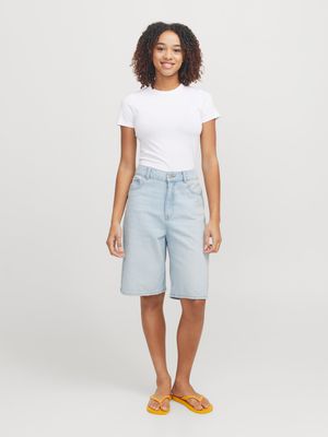 Bermuda in jeans Baggy Donna Denim chiaro Pantaloncino lungo cotone Vita alta JJXX JXERIN BAGGY MW light blue art. 12272918 Bermuda in jeans Baggy Donna Denim chiaro Pantaloncino lungo cotone Vita alta JJXX JXERIN BAGGY MW light blue art. 12272918