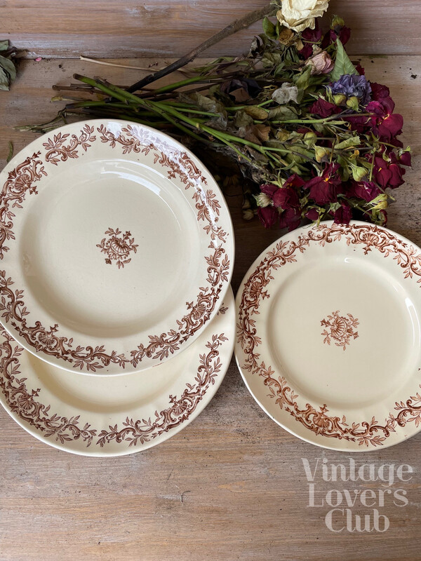 Longchamp Dinner Flat Plates