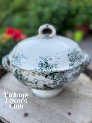 Soup Tureens and Gravy Bowls