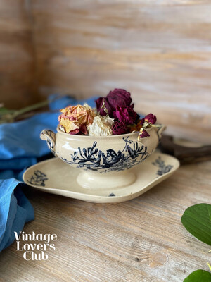 Gravy Boat Bourgeoise