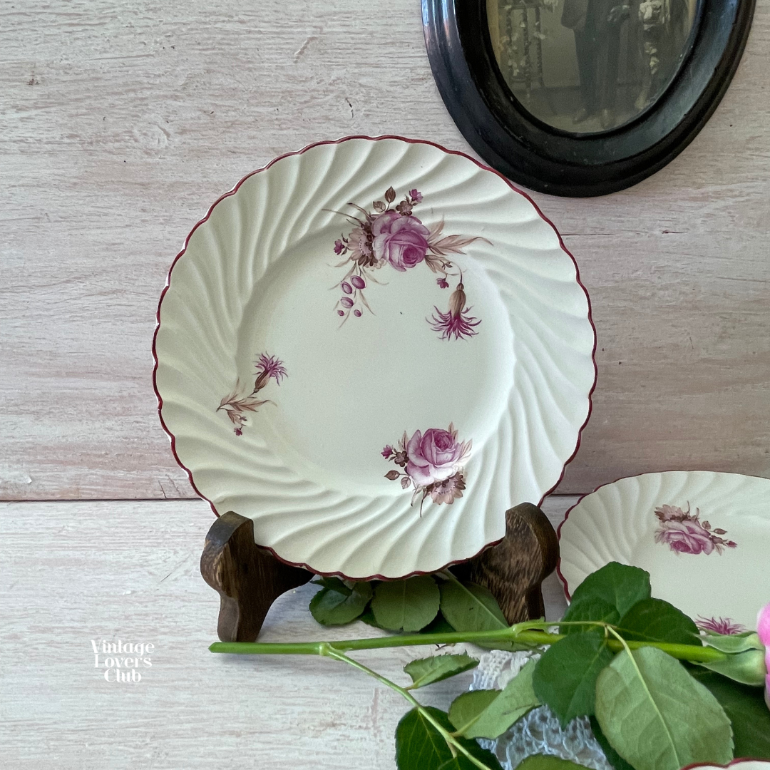 Luneville Red Edge Fruit Plate