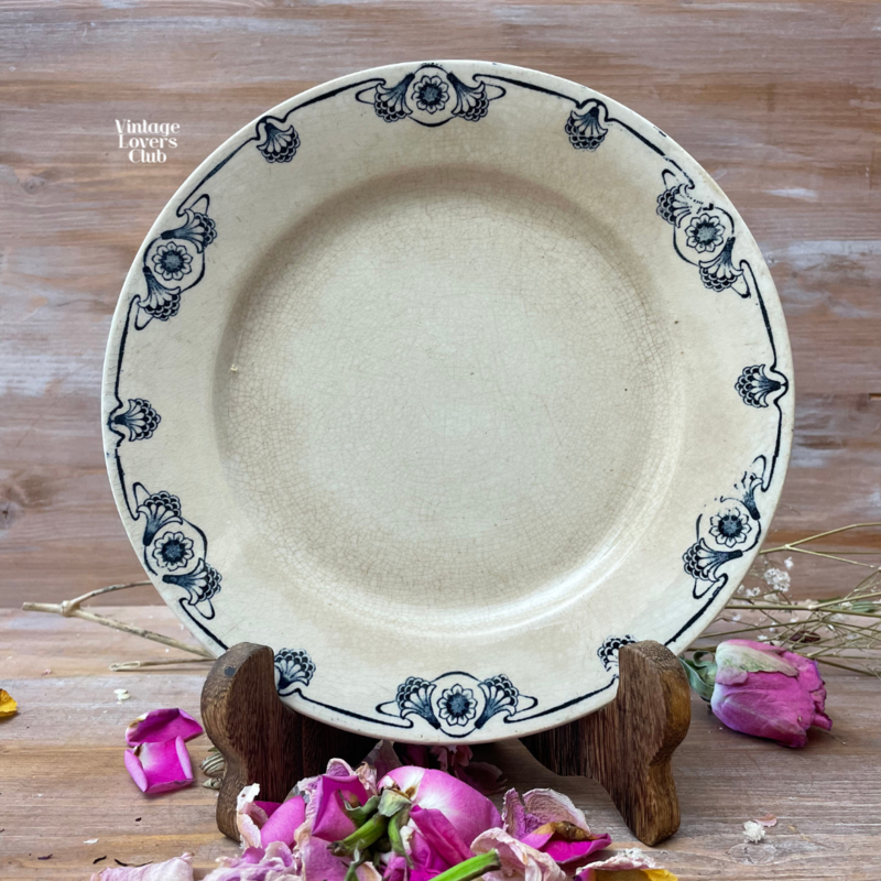 Lucerne Gien Dinner Plate