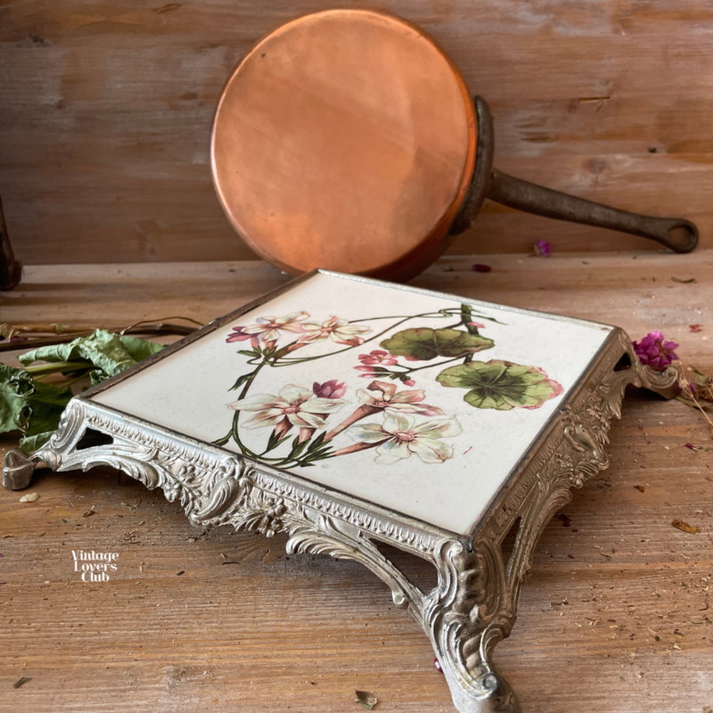 Ceramic Trivet with Iron Border Floral Decoration