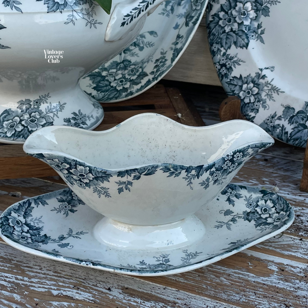 Marie Louise gravy boat