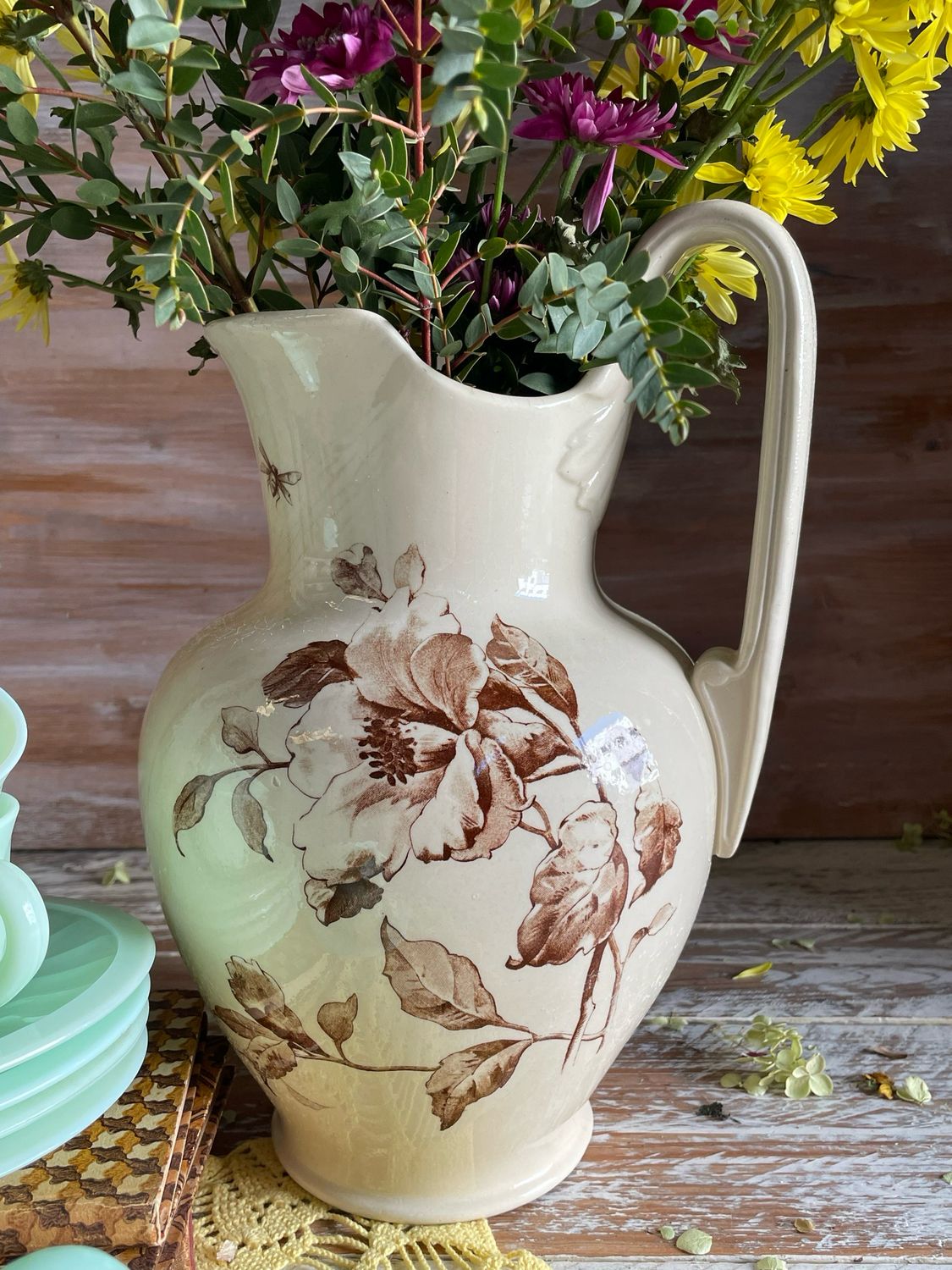 Gien chestnut jug