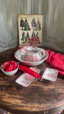 Refined floral bathroom set