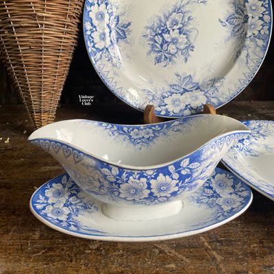 Terre de Fer Luneville Gravy Boat