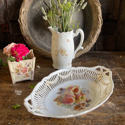 Perforated Porcelain Fruit Basket with Fruit Decoration