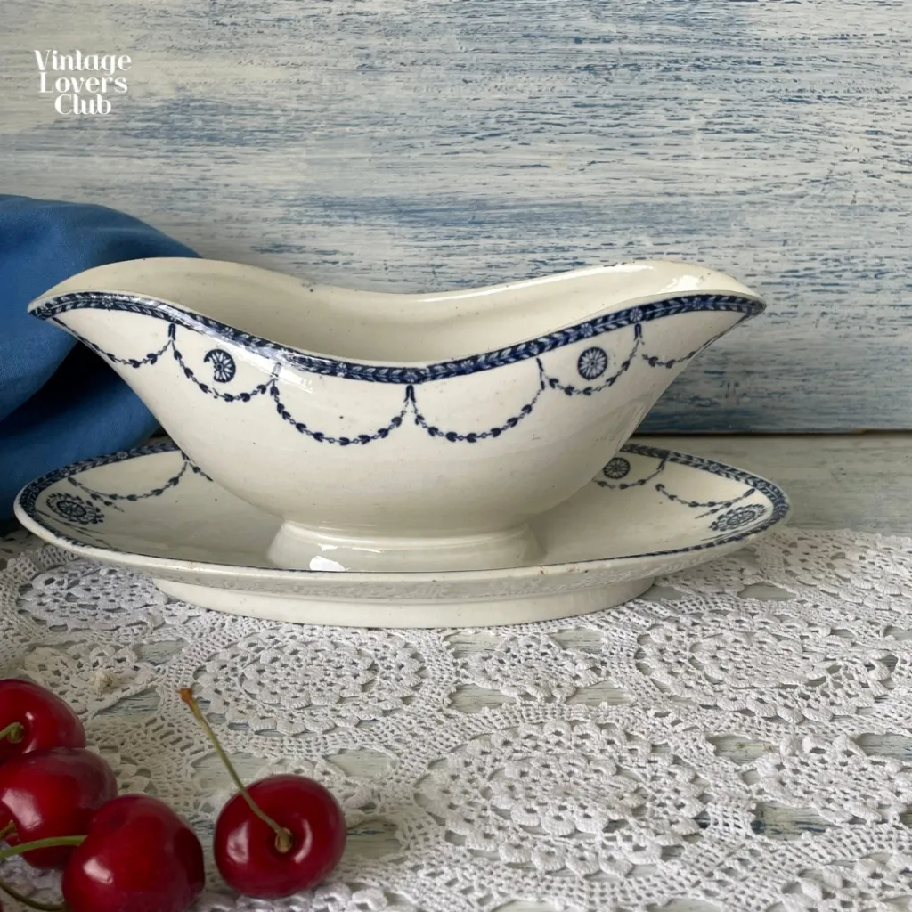 Festoni Blue Sauce Boat