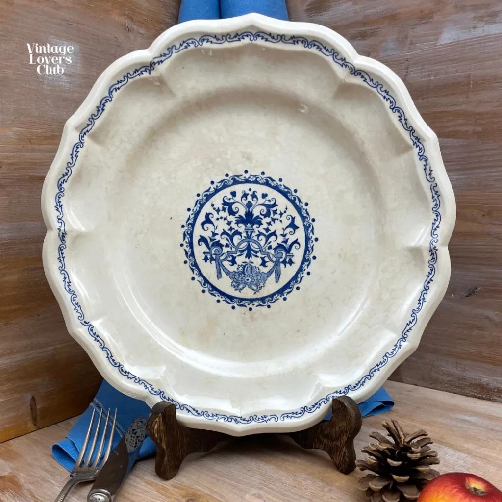 Elegant Round Gien Tray with Blue Decoration