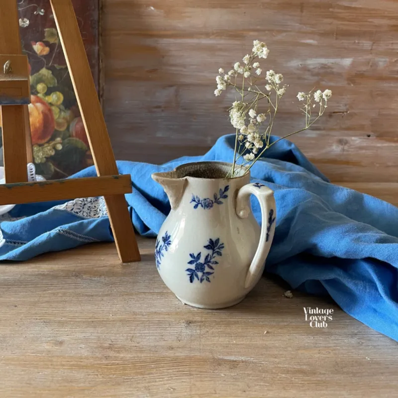 Saint - Uze Milk Jug