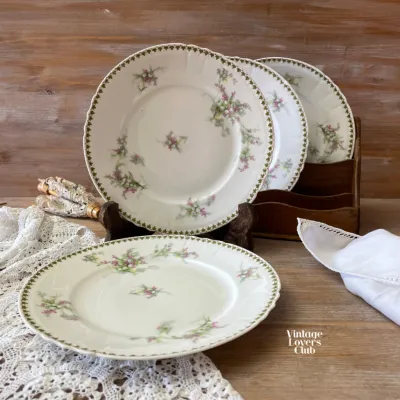 Lilac Flower Cake Saucer