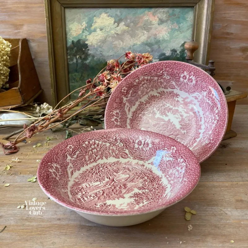 Red English Salad Bowl