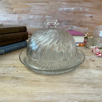 Torchon Glass Cloche