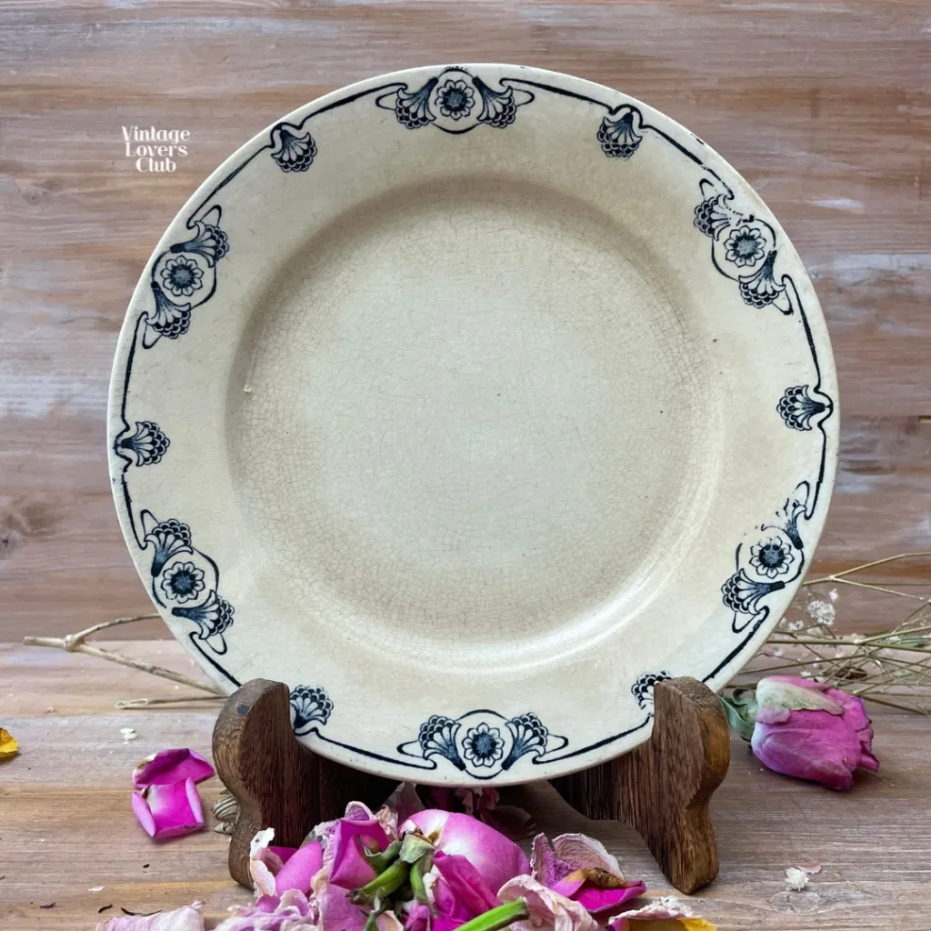 Lucerne Gien Dinner Plate