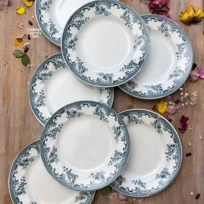 St Amande La Valliere Dinner Plate