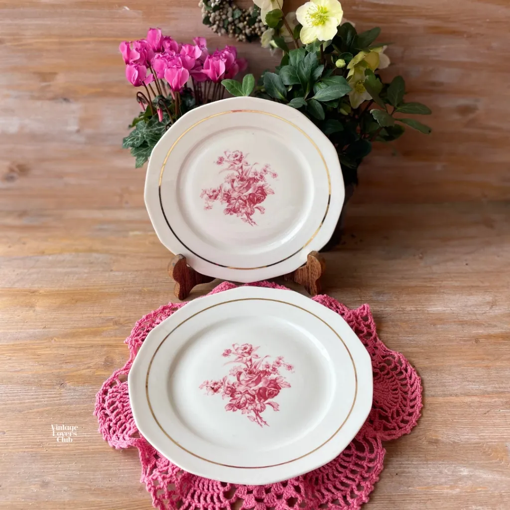 Gold Sweet Profile and Pink Bouquet Set