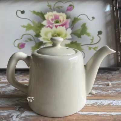 Teapot Cream