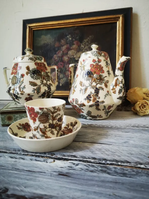 Sarreguemines Hanoi cup with felting