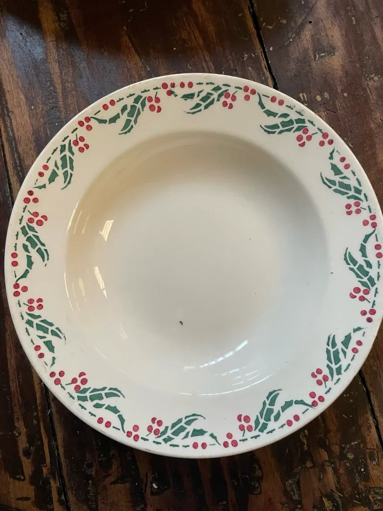 Holly Pattern Soup Plate