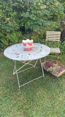 Foldable Patinated Iron Garden Table – Ø 98 cm